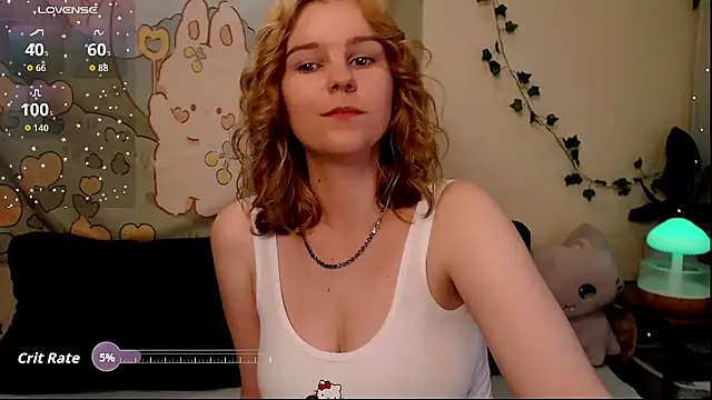 Snapshot of Moona_xx chatting on 5, 5, 2026 Moona xx online show from 5, 5, 2026