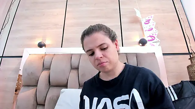 dorothy vegga online show from 20, 2, 2026