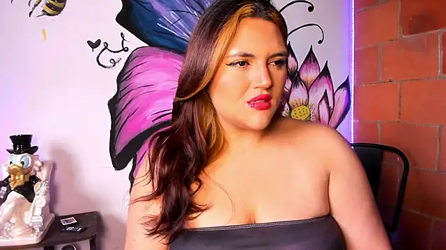 Snapshot of becca_diamond chatting on 16, 7, 2026 becca diamond online show from 16, 7, 2026