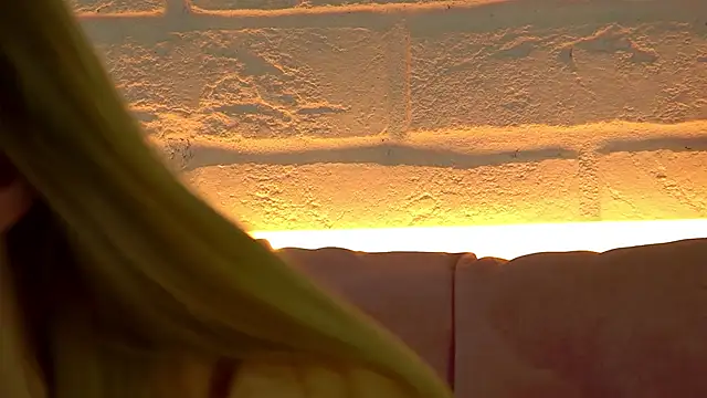 Snapshot of MilanaBalmain chatting on 19, 11, 2025 MilanaBalmain online show from 19, 11, 2025