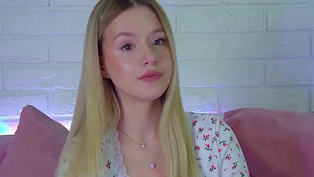 MilanaBalmain online show from 10, 2, 2026