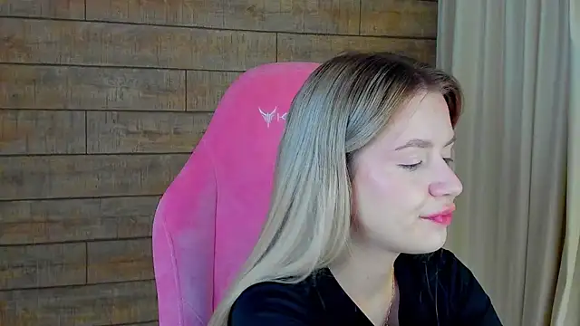 Snapshot of MilanaBalmain chatting on 21, 3, 2026 MilanaBalmain online show from 21, 3, 2026