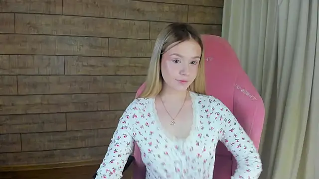 Snapshot of MilanaBalmain chatting on 23, 3, 2026 MilanaBalmain online show from 23, 3, 2026