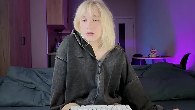 Gregory Byyrd online show from 17, 10, 2025