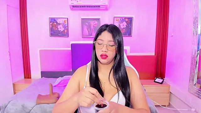 estrella bigboobs14 online show from 16, 12, 2025