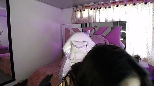 Mia Fischer online show from 31, 1, 2025