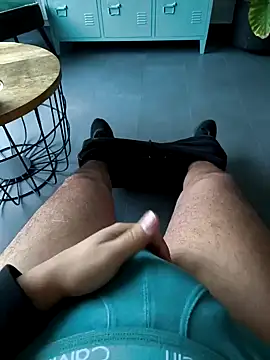 cricrimsBarcelona online show from 20, 1, 2025