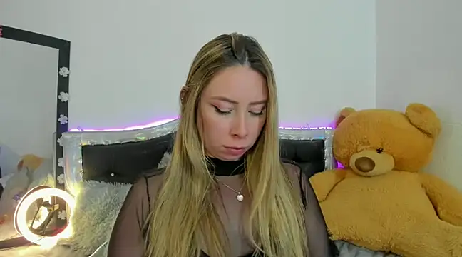 JanneKim online show from 25, 2, 2025