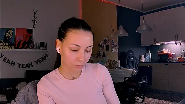 valorant girl online show from 12, 2, 2026