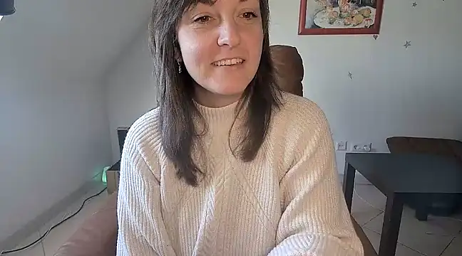 Snapshot of stunning_Rosi chatting on 5, 3, 2025 stunning Rosi online show from 5, 3, 2025