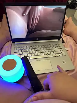 Snapshot of yourcutesarah chatting on 24, 10, 2025 yourcutesarah online show from 24, 10, 2025