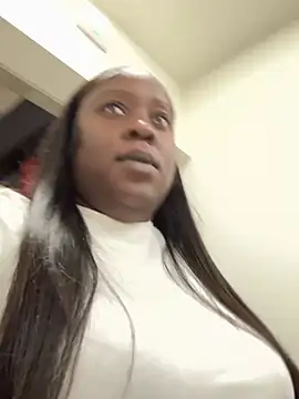 Snapshot of Insultedbalceni chatting on 23, 2, 2026 Insultedbalceni online show from 23, 2, 2026