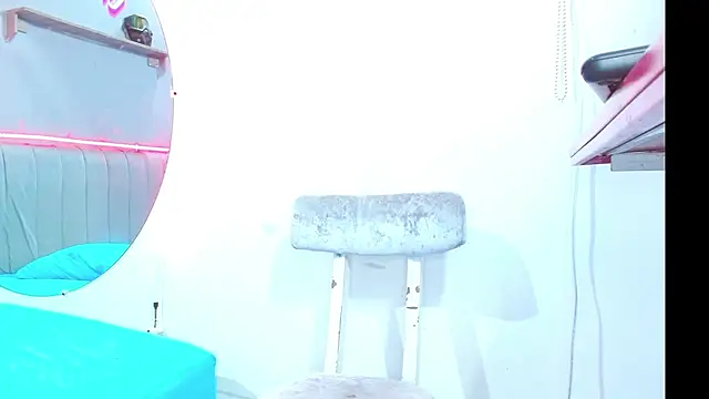 minimi naty online show from 15, 12, 2024