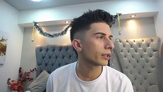 Snapshot of MrWilliseo chatting on 23, 12, 2024 MrWilliseo online show from 23, 12, 2024