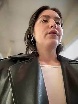 meow girl online show from 6, 3, 2025