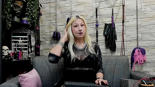 CruelMistress online show from 5, 10, 2025