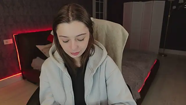 DinaCandy online show from 13, 3, 2025