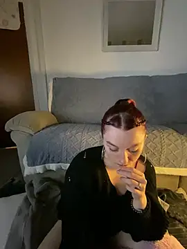 Stoner BarbieXX online show from 8, 1, 2025