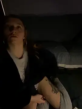 Snapshot of Stoner_BarbieXX chatting on 4, 2, 2026 Stoner BarbieXX online show from 4, 2, 2026