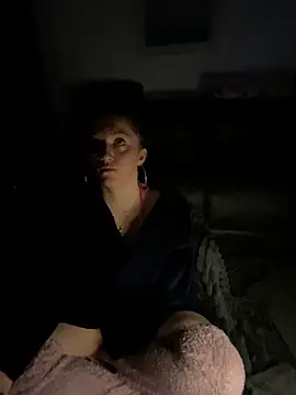 Snapshot of Stoner_BarbieXX chatting on 7, 5, 2026 Stoner BarbieXX online show from 7, 5, 2026