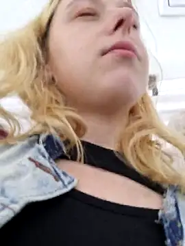 Snapshot of Public_Katrisha chatting on 12, 11, 2025 Public Katrisha online show from 12, 11, 2025