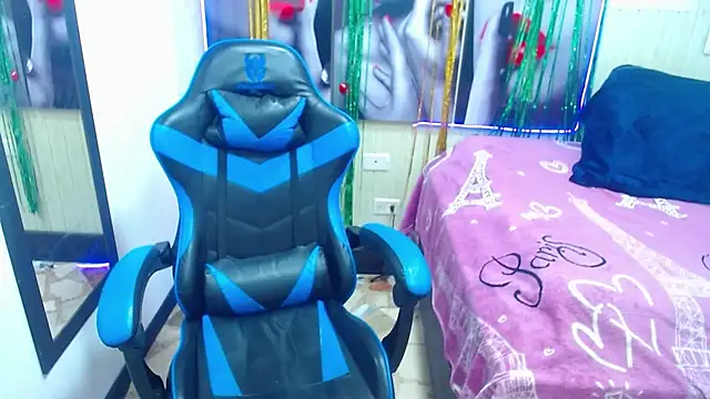 zoe connor19 online show from 23, 3, 2025