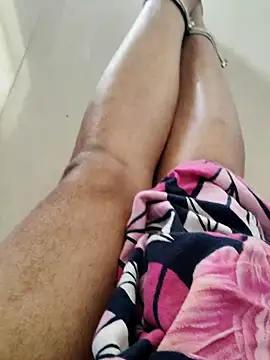 Snapshot of Tamilrojanew chatting on 8, 11, 2025 Tamilrojanew online show from 8, 11, 2025