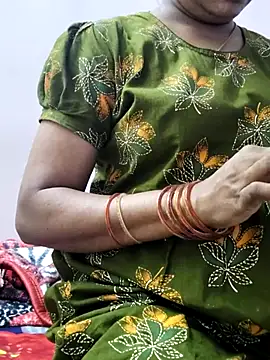 Snapshot of Tamilrojanew chatting on 12, 11, 2025 Tamilrojanew online show from 12, 11, 2025