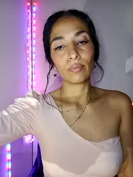 chloewildd  online show from 14, 11, 2025