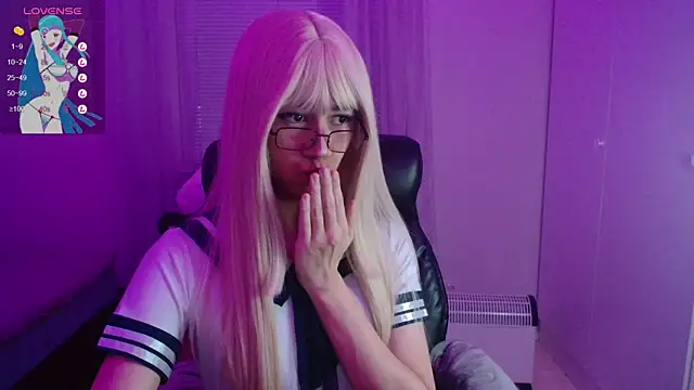 lewd pillows online show from 27, 12, 2024