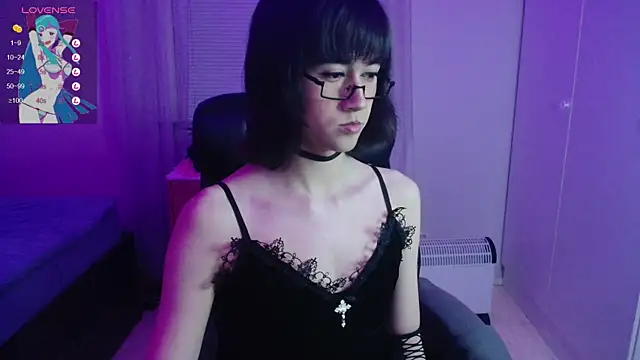 Snapshot of lewd_pillows chatting on 4, 3, 2025 lewd pillows online show from 4, 3, 2025