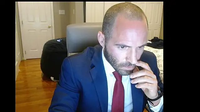 Snapshot of TheNakedPreacher chatting on 17, 11, 2025 TheNakedPreacher online show from 17, 11, 2025