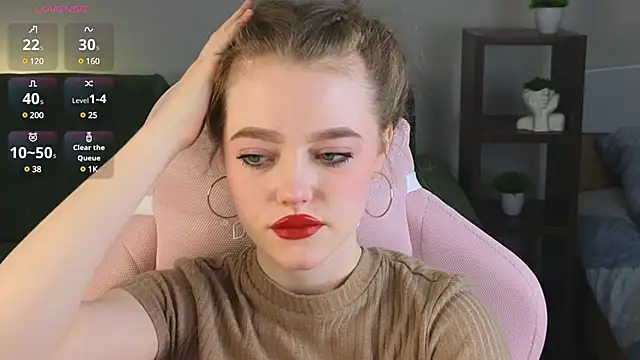 Snapshot of Eveleen_Soleen chatting on 8, 12, 2024 Eveleen Soleen online show from 8, 12, 2024