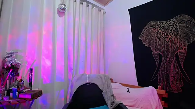 AmaRiv online show from 9, 12, 2024