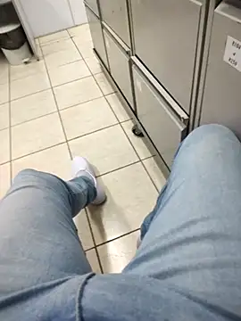 Snapshot of gatmoreno1 chatting on 1, 11, 2025 gatmoreno1 online show from 1, 11, 2025