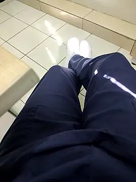 gatmoreno1 online show from 13, 1, 2026