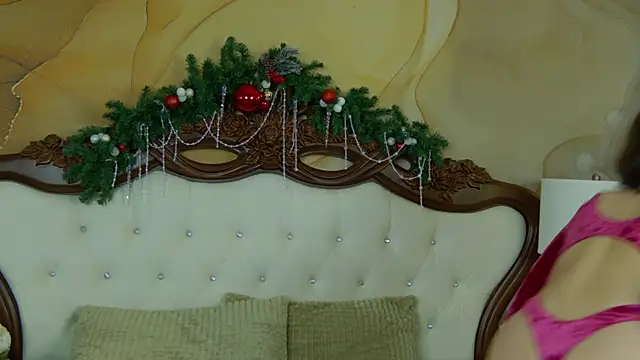 Snapshot of IreneRaye chatting on 8, 1, 2025 IreneRaye online show from 8, 1, 2025