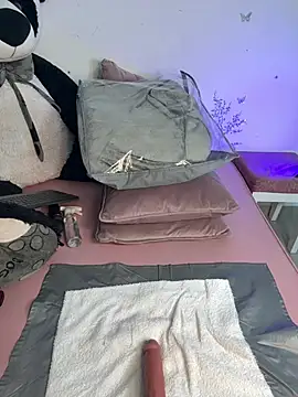 IamSteph13 online show from 4, 7, 2026