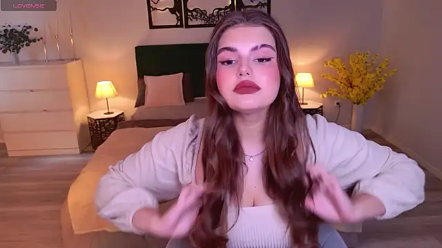 AdeliaKiss online show from 6, 7, 2026