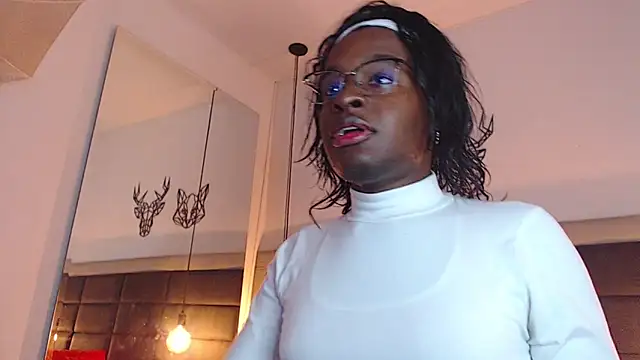 Snapshot of candy_lovee69 chatting on 6, 11, 2025 candy lovee69 online show from 6, 11, 2025