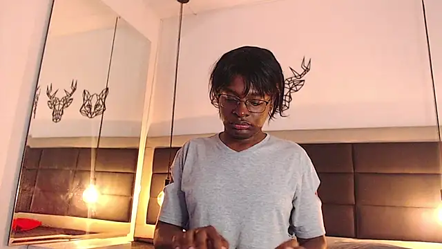 Snapshot of candy_lovee69 chatting on 25, 11, 2025 candy lovee69 online show from 25, 11, 2025