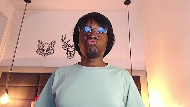 Snapshot of candy_lovee69 chatting on 29, 11, 2025 candy lovee69 online show from 29, 11, 2025