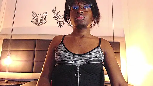 Snapshot of candy_lovee69 chatting on 1, 12, 2025 candy lovee69 online show from 1, 12, 2025