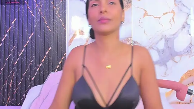 Snapshot of Alyson-a chatting on 22, 11, 2025 Alyson-a online show from 22, 11, 2025