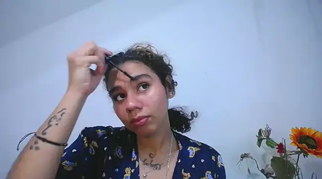 Snapshot of diamonmeli chatting on 18, 1, 2025 diamonmeli online show from 18, 1, 2025