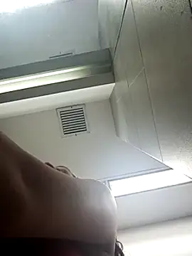 girl milk1 online show from 22, 3, 2025