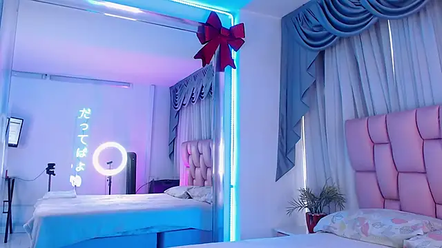 Snapshot of Zoe_Vixen chatting on 2, 1, 2025 Zoe Vixen online show from 2, 1, 2025