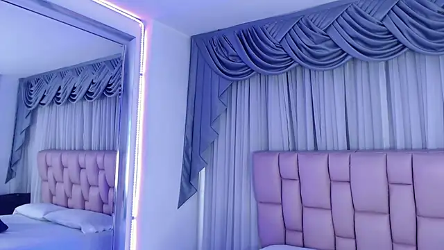 Snapshot of Zoe_Vixen chatting on 25, 1, 2025 Zoe Vixen online show from 25, 1, 2025