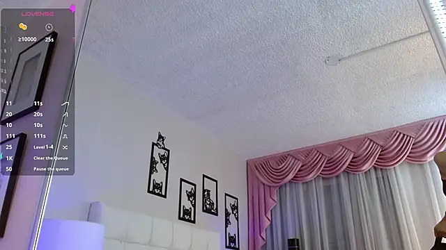 Snapshot of Zoe_Vixen chatting on 14, 2, 2025 Zoe Vixen online show from 14, 2, 2025