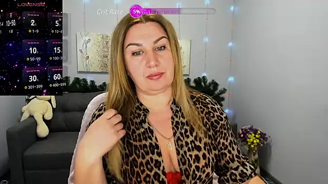 Snapshot of Lili_Crossi chatting on 17, 12, 2024 Lili Crossi online show from 17, 12, 2024